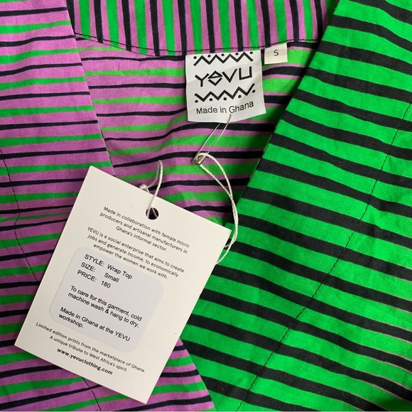 NWT Yevu Clothing Wrap Top - Ice Cream Print Size Small - Picture 5 of 8